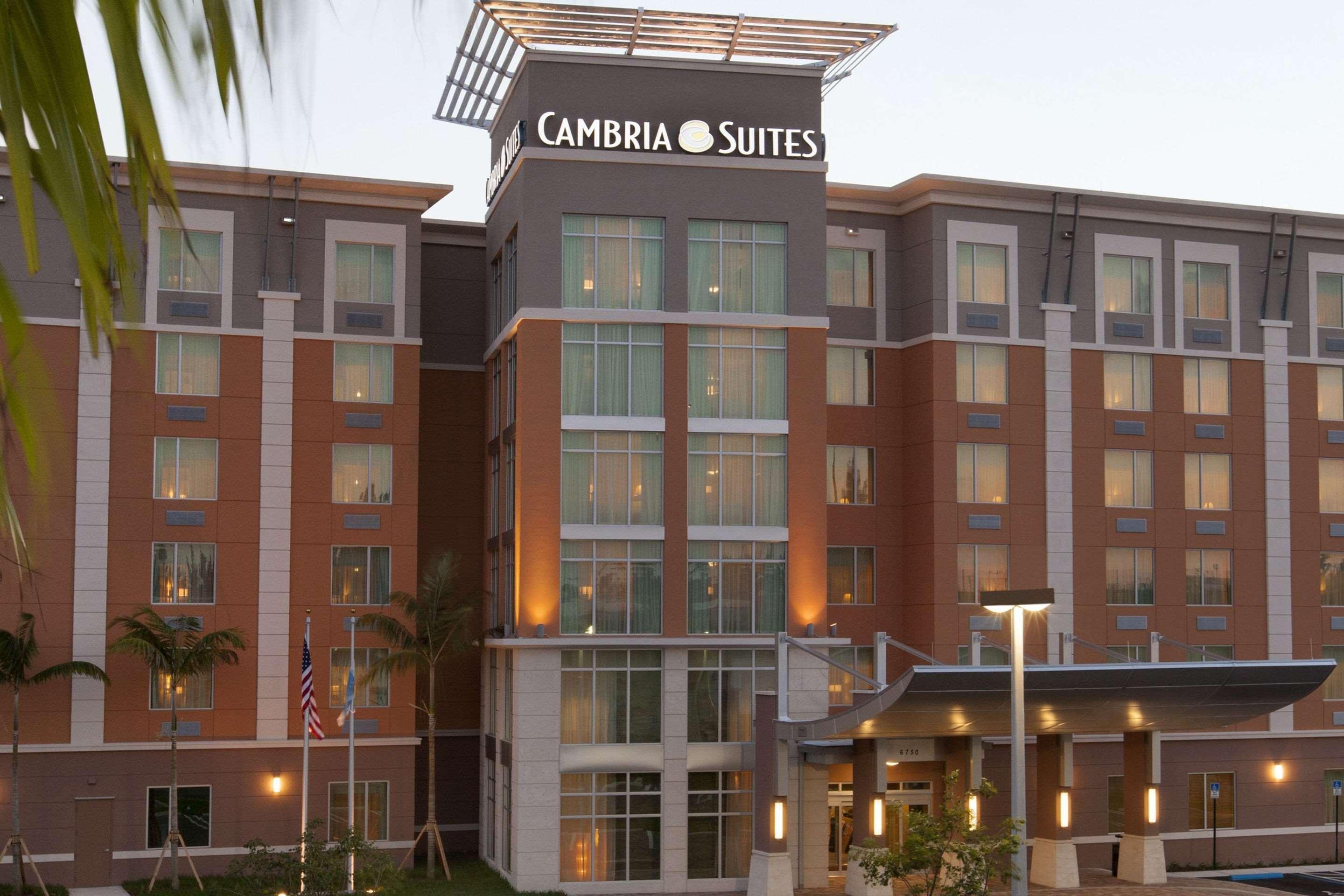 Cambria Hotel Miami Airport - Blue Lagoon Zewnętrze zdjęcie